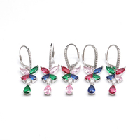 Nueva moda flor forma de gota Color circón gota de agua colgante pendientes de aro 925 plata esterlina Huggie gota pendientes mujeres