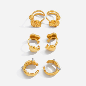 Pendientes de clip en forma de corazón, chapados en oro de 18 quilates, de acero titanio, pendientes de moda para mujer, accesorios de joyería. - Product Image 1