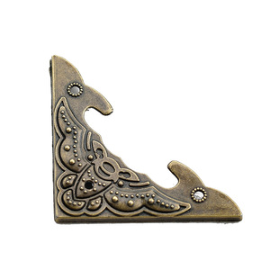 Zinc Alloy Bat Shaped <b>Corner</b> <b>Protector</b> Bronze Plated For Wooden Box Decorative Edge Guard - Product Image 2