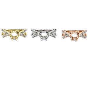 Bague de fiançailles classique en or blanc massif 18 carats de haute qualité avec halo de diamants véritables de forme ronde pour femme, idéale pour mariage et soirée - Product Image 4