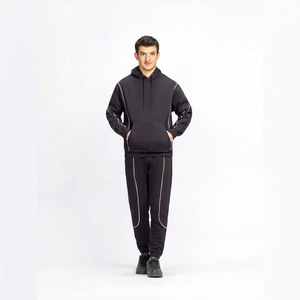 Ensemble de sweat-shirts à capuche noirs pour hommes, couleur unie, tissu en molleton français respirant, vêtements décontractés pour l'automne - Product Image 1