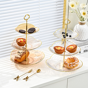Moderne Dreistöckige Obstplatte mit Metallgriff Lebensmittelechter Kunststoff Dessert-Servierteller Cupcake-Halter für Geburtstagsfeiern - Product Image 1