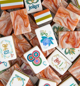Tuiles de Mahjong de Luxe Modernes, 4 couches, en Acrylique, Résistantes à l'Eau, Écologiques, Durables, Portables, Style Américain - Product Image 1