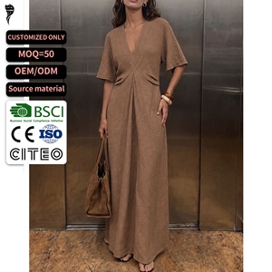 Robe longue plissée texturée pour femme, col en V profond, manches courtes, taille plissée, coupe ample, idéale pour les vacances - Product Image 1