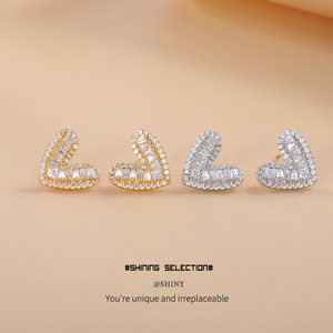 Juego de pendientes de aleación de cobre con forma de corazón, joyería de regalo para mujer - Product Image 1