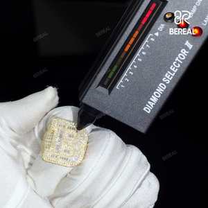 Venta caliente Vvs Moissanite Hip Hop Anillo inicial Iced Out Baguette Cut Moissanite Chapado en oro 925 Anillos de joyería fina de plata - Product Image 3