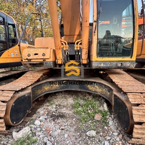 Excavadora Usada Hyundai 305LC-9S de 30.5 Toneladas, Bien Mantenida, para Trabajos Pesados de Construcción y Demolición - Product Image 3