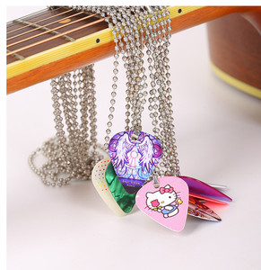 Nuova Collana di Moda con Plettri per Chitarra Personalizzati con Motivo '<span class=keywords><strong>Roll</strong></span> 'n <span class=keywords><strong>Rock</strong></span>' - Gioielli Unici <span class=keywords><strong>e</strong></span> Accattivanti - Product Image 2