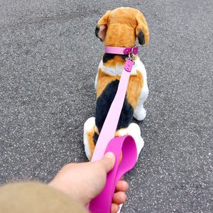 ล่าสุดปกปรับได้ที่กําหนดเองทนทานโลหะหัวเข็มขัดการฝึกอบรมกลางแจ้งเชือกรื่นตะกั่ว <span class=keywords><strong>flexi</strong></span> สายจูง PVC สายจูงสุนัขชุดเทป - Product Image 6