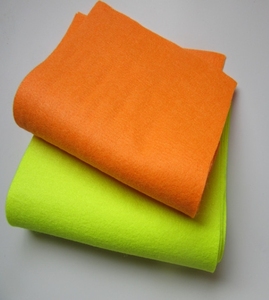 Rouleaux <span class=keywords><strong>de</strong></span> feutre aiguilleté en tissu non tissé respirant et imperméable, couleur personnalisée, prix usine abordable, pour balles <span class=keywords><strong>de</strong></span> tennis - Product Image 5