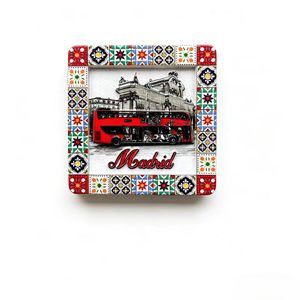Imán de Resina Personalizado de la <span class=keywords><strong>Sagrada</strong></span> <span class=keywords><strong>Familia</strong></span>, Imán 3D de Poliresina para Refrigerador, Mosaico de Gaudí, Barcelona, Venta al por Mayor - Product Image 6
