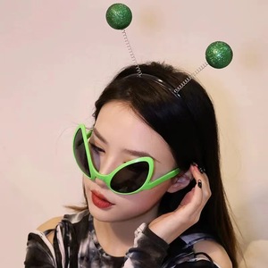 Lunettes Alien vertes avec monture PC, protection UV375, classe 2, unisexe, pour fêtes sur le thème de la science-fiction - Product Image 4