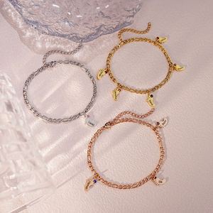 Bracelet Trèfle en Acier Inoxydable, Finition Brillante, Léger, Confortable, Sans Intermediaire, Vente Directe Transfrontalière - Product Image 1