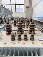Transformateur triphasé spécialisé 10KV 11KV 100kVA Sortie 380V/400V Étanche Résistant aux chocs Utilisation maritime