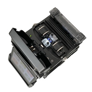 เครื่องเชื่อมใยแก้วนำแสง ST3100C พร้อมหน้าจอสัมผัส สำหรับงานเชื่อมใยแก้วนำแสงแบบจัดเรียงแกนกลาง - Product Image 4