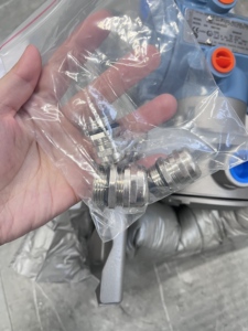 お手頃価格で純正のエマーソン マイクロモーション 1700/2700 シングルバリエーブル フィールドマウント フロートランスミッタ 1700Cシリーズ トランスミッタ - Product Image 3