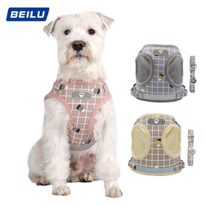 Rompi Anjing Model Tali Dada Bergaya Kotak-kotak dengan Bahan Polyester yang Dapat Diperluas dan Reflektif untuk Jalan-jalan dengan Anjing - Product Image 3