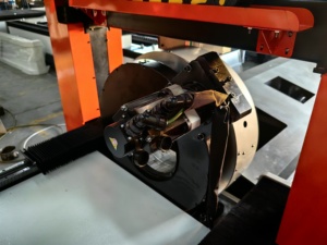 Trung Quốc Nhà Máy kim loại Ống sợi <span class=keywords><strong>CNC</strong></span> Máy cắt <span class=keywords><strong>laser</strong></span> 1000W 1500W 3000W <span class=keywords><strong>CE</strong></span> ISO9001 giấy chứng nhận ống <span class=keywords><strong>Laser</strong></span> máy cắt - Product Image 4