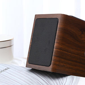 Yaratıcı Çok Fonksiyonlu Kablosuz Şarj Hoparlörü Ahşap Saat 24 Saat Göstergesi Aylık Ekran Elektronik Çalar Saat - Product Image 4