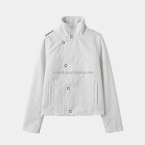 Chaqueta de Tweed Texturizada Blanca Personalizada Squirorkop para Hombre, Chaqueta Corta Estilo <span class=keywords><strong>Moto</strong></span> con Botones Asimétricos - Product Image 4