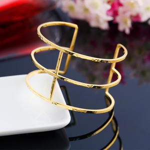 Encanto <span class=keywords><strong>de</strong></span> lujo pulsera exagerada cadena vacía en forma <span class=keywords><strong>de</strong></span> C tres apertura del <span class=keywords><strong>Bar</strong></span> <span class=keywords><strong>de</strong></span> <span class=keywords><strong>las</strong></span> mujeres <span class=keywords><strong>de</strong></span> la pulsera del encanto - Product Image 1