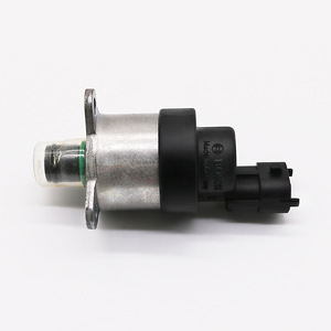 Régulateur de pression électronique 0928400642 pour système de carburant diesel Dodge Ram, construction en métal et plastique - Product Image 2