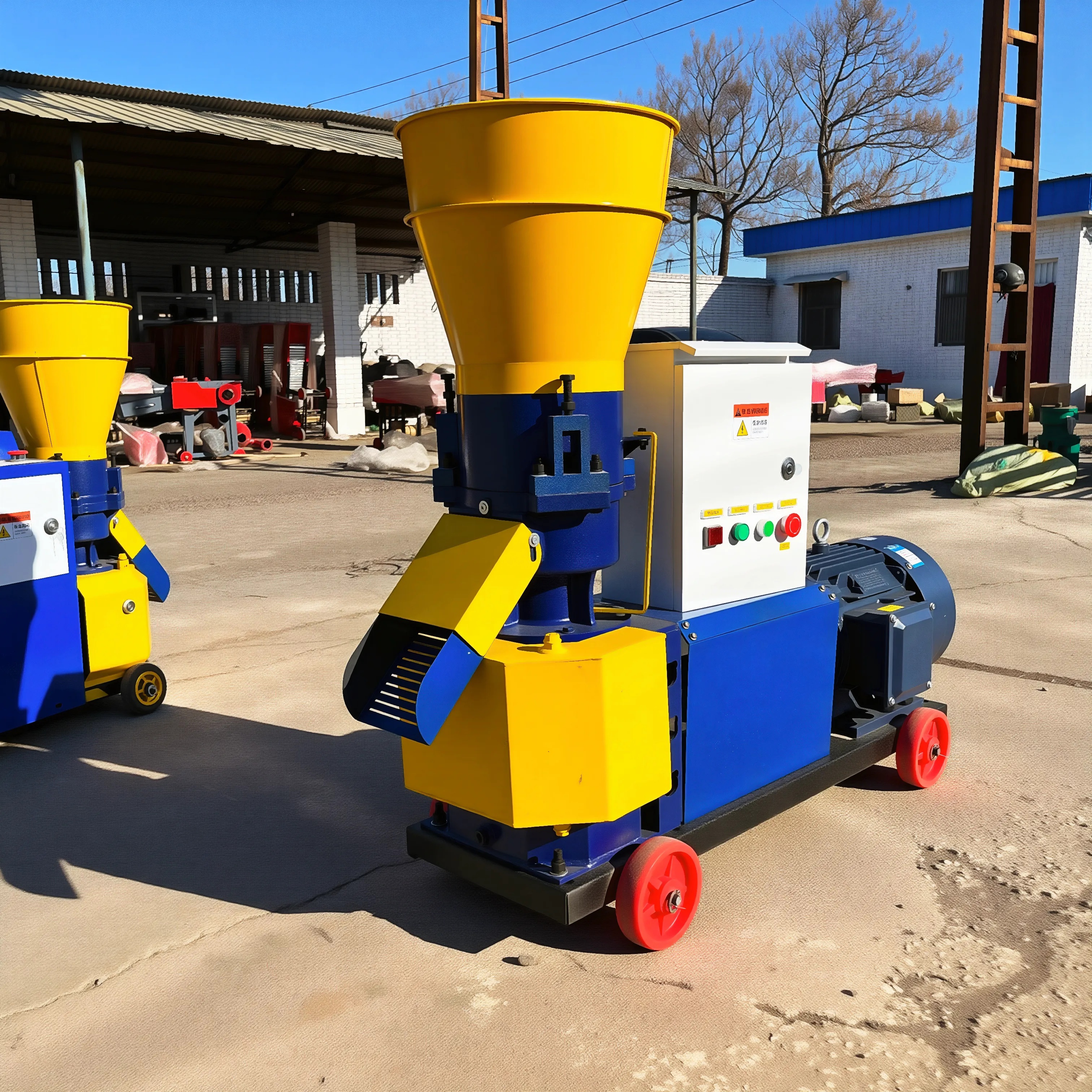Animal Chicken Feed Processing Machines Mill Wood Pellet for Chicken Manufacturing Plant