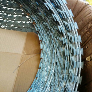 Fil de fer <span class=keywords><strong>barbelé</strong></span> double torsadé de haute qualité pour le marché sud-américain - Product Image 6