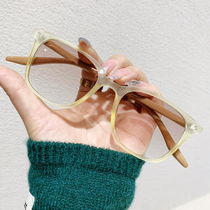 Yc11202 D5 แว่นกันแดดผู้หญิงกรอบพีซีแบบเต็มกรอบป้องกันรังสียูวี 400 ประเภท 3 แว่นกันแดดแฟชั่นสำหรับสวมใส่ทุกวัน - Product Image 4