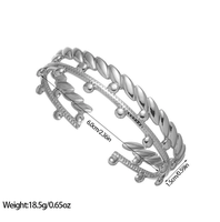Bracelet ouvert en forme de cœur et de fleur en acier inoxydable plaqué or de style européen et américain