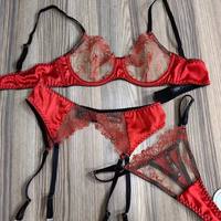 Lingerie sexy en maille brodée en dentelle 3 pièces pour femmes nouveau design décor de fleurs matures pour femmes