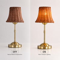 Lampe de table en rotin tressé à la main avec LED rechargeable à lumière chaude, style moderne, fabrication directe d'usine, OEM ODM, vente en gros personnalisée
