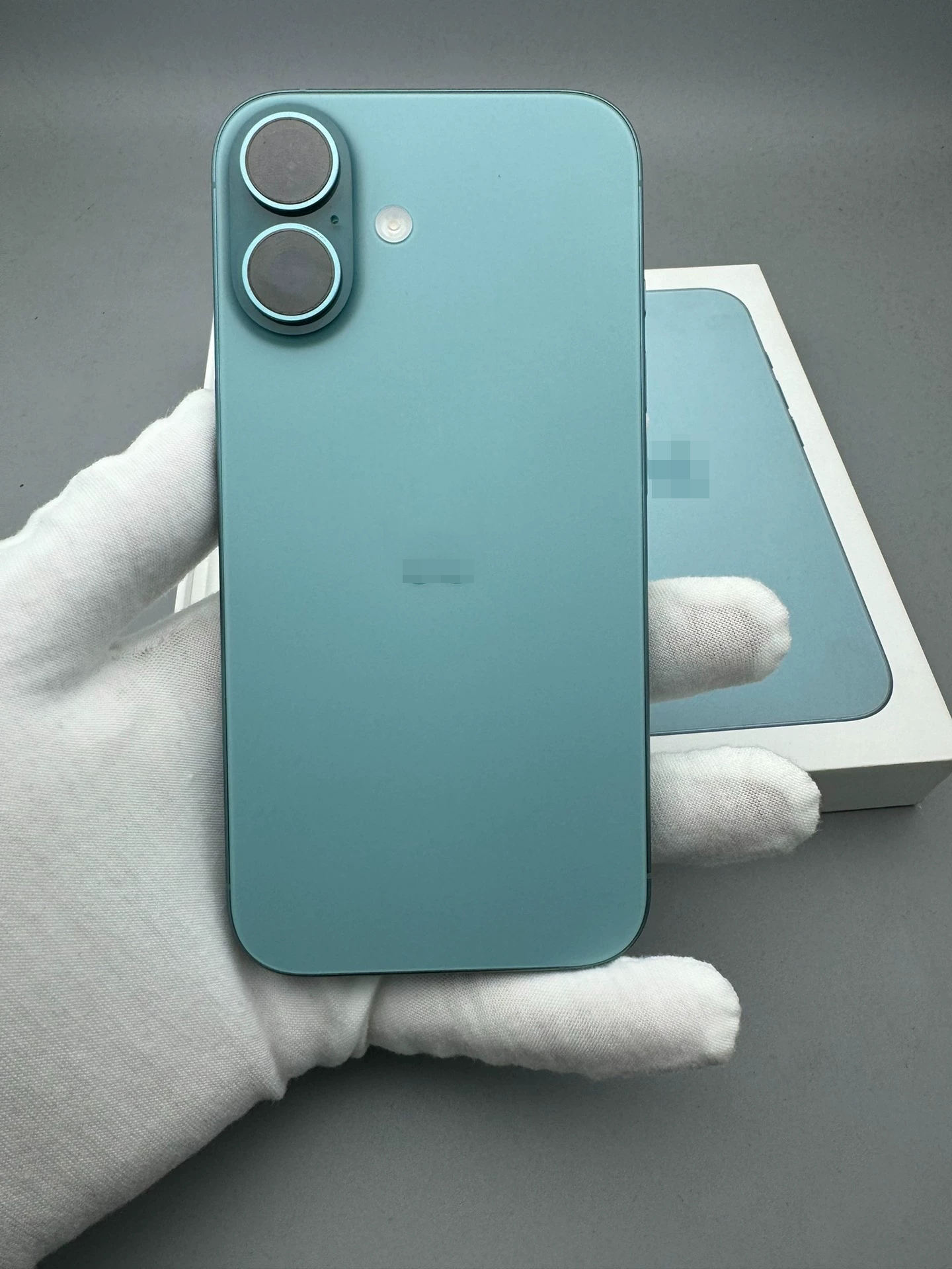 สีเขียวหัวเป็ด