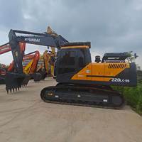 Excavatrice d'occasion HYUNDAI 220LC 9S 22 tonnes, excavatrice hydraulique sur chenilles avec garantie à vendre