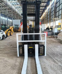 Mini Montacargas <span class=keywords><strong>TCM</strong></span> <span class=keywords><strong>35</strong></span> Diésel de Segunda Mano, Montacargas Usados Diésel de 3.5 Toneladas - Product Image 5