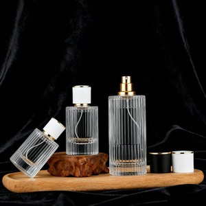 Venta Caliente de Botellas de Perfume de Vidrio Cilíndricas de 30ml 50ml 100ml con Pulverizador, Cabezas de Bomba y <span class=keywords><strong>Tapas.</strong></span> Logotipos Impresos en Serigrafía Personalizados. Embalaje Exterior - Product Image 5