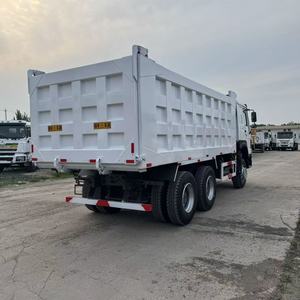 Camión Volquete Blanco Howo de 3 Ejes 6x4 para Transporte de Ingeniería - Product Image 5