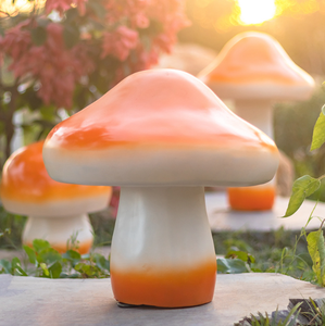 Lampe en forme de champignon luminescent simulé personnalisée, en plastique et résine durables, alimentée par énergie solaire, décorative pour l'extérieur, pour Noël - Product Image 3