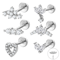 Boucles d'oreilles plates étanches en acier inoxydable 316 Gaby avec zircon pour piercing de cartilage et hélix