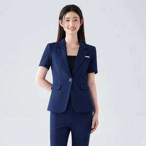Costume <span class=keywords><strong>professionnel</strong></span> rose pour femme, nouvelle collection été 2026, tenue formelle pour le secteur de la beauté, vêtements de travail pour la réception en esthétique médicale. - Product Image 2