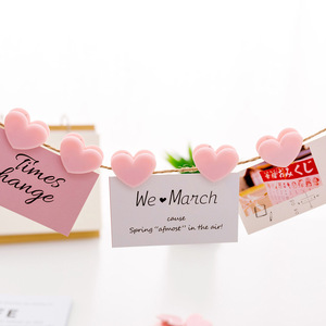 Mini-pince à papier décorative rose en plastique, à trou unique, pour photos - Product Image 4
