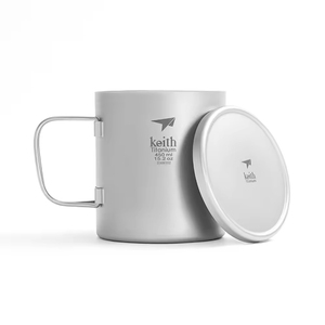Tasses isothermes de luxe écologiques en titane à double paroi avec poignée pliable, pour camping, randonnée, bière, vin, avec couvercle, 450 ml, argent - Product Image 1