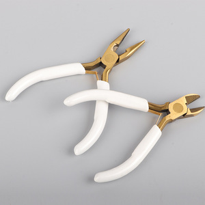 Diy Chrome Vanadium Steel Pliers 33 Mm Pointed Beak Smooth Jaw 1/2 In Width For Jewelry Wire Cutting And Crafting - Product Image 1