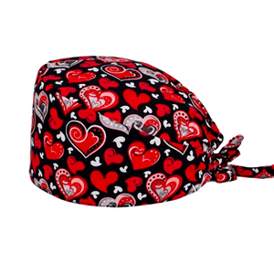 Casquette chirurgicale unisexe à motif cœur noir et rouge en Spandex/Twill de coton, accessoire d'uniforme hospitalier pour la détection des aiguilles - Product Image 1