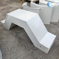 Système de goulottes pour câbles HDG résistant à la corrosion avec couvercle assorti pour les travaux de gestion des câbles dans les bâtiments commerciaux et les installations publiques