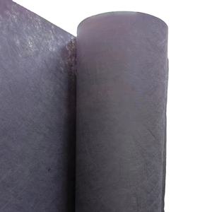 Tissu en <span class=keywords><strong>feutre</strong></span> de Polyester résistant à l'humidité tissu en Polyester gétextile pour membrane en rouleau imperméable à l'asphalte auto-adhésive - Product Image 1