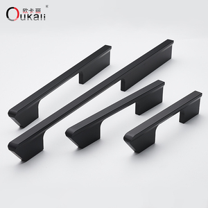 Oukali all'ingrosso lungo armadio in alluminio tirare maniglia stile classico <span class=keywords><strong>per</strong></span> cucina e armadio uso colore nero <span class=keywords><strong>per</strong></span> la palestra <span class=keywords><strong>armadi</strong></span> - Product Image 5