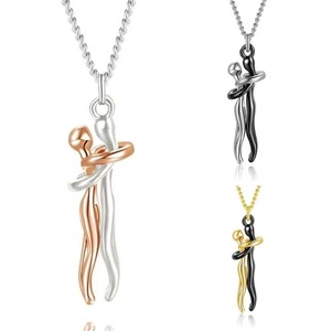 Collana con Ciondolo Coreano 2026 a Forma di Coppia Abbracciata per Amanti Romantici e Gioielli alla Moda per Coppie - Product Image 2