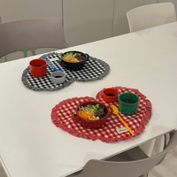 Set de table en tissu à motif écossais en forme de cœur, style coréen moderne et simple, réutilisable, avec bord festonné mignon, accessoire photo, pour la salle à manger