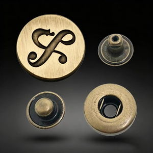 Bouton-pression rond en métal personnalisé avec logo de marque gravé par le fabricant pour vêtements - Product Image 3